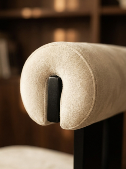 Looma Chair