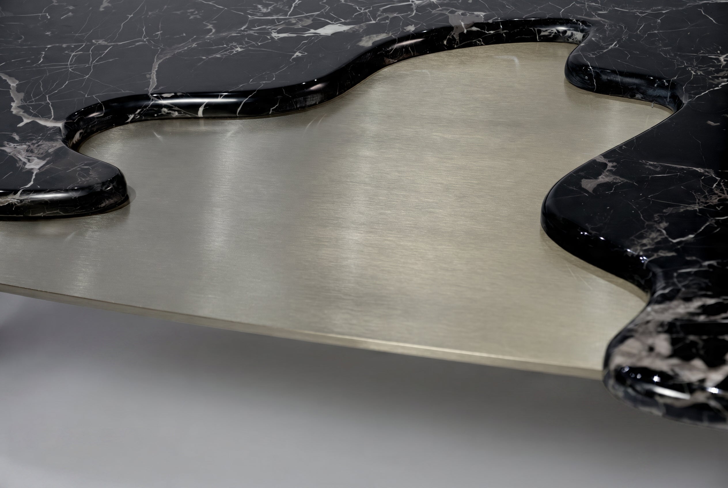 Silvara Coffee Table Set